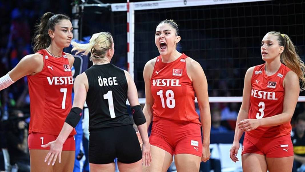 Zehra Güneş VakıfBank'la anlaşamadı: Yeni takımını açıkladılar 1